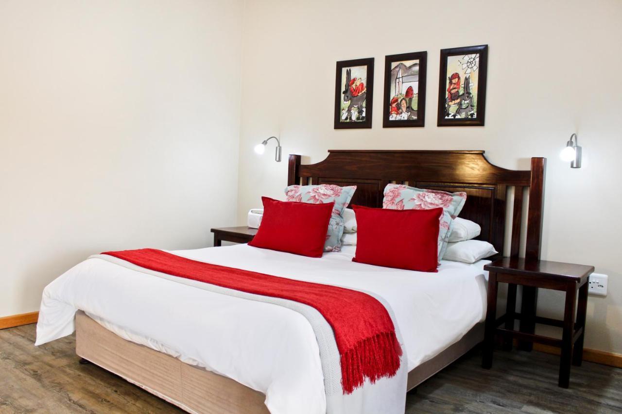17 On Bird Guest House Beaufort West Exterior photo